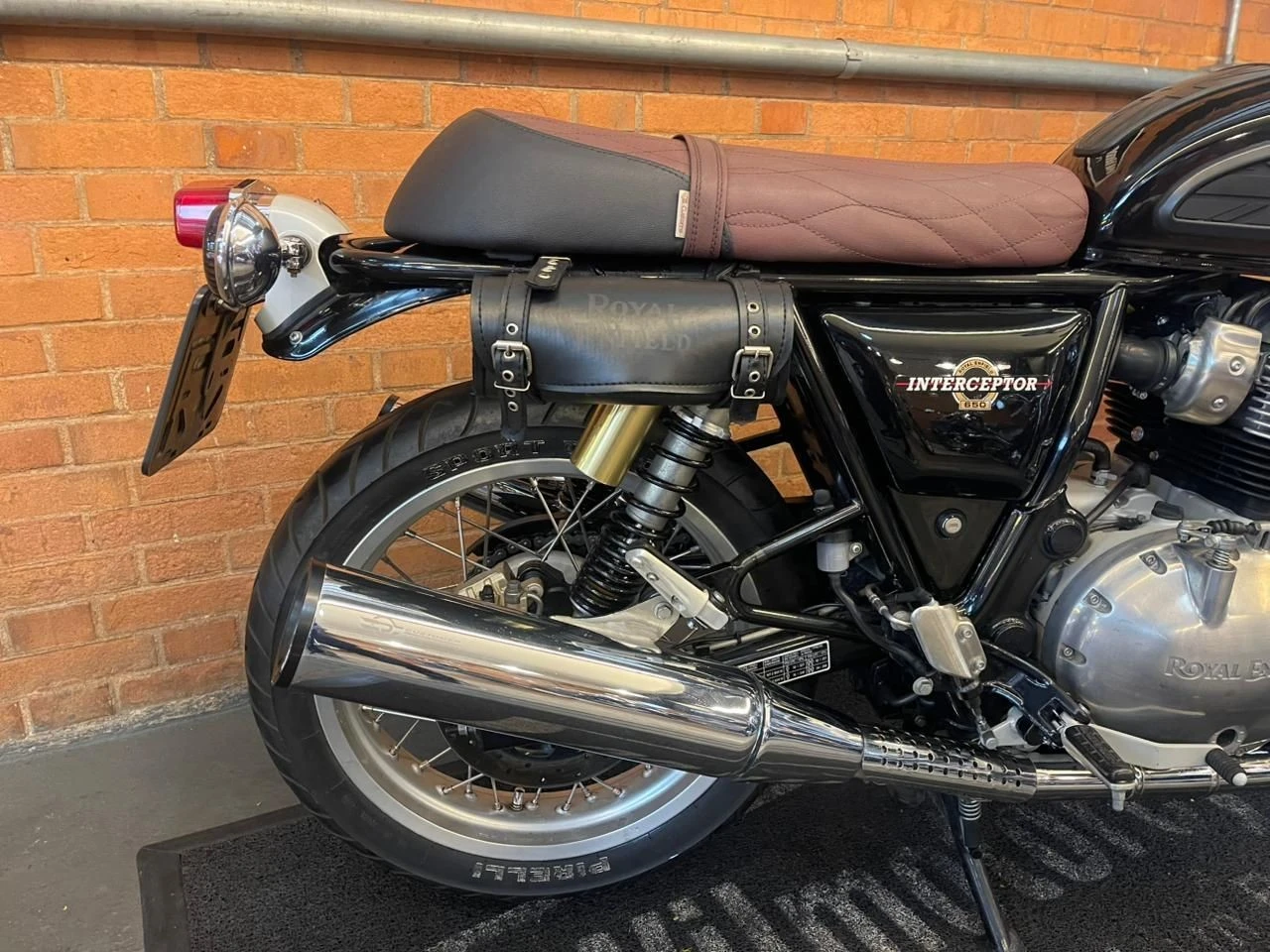 ROYAL ENFIELD INTERCEPTOR 