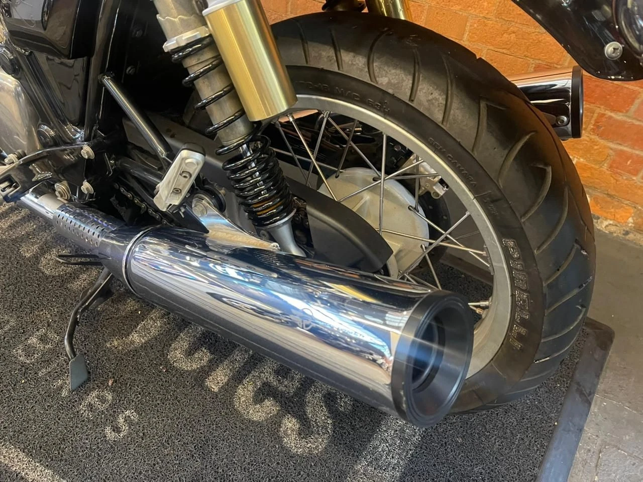 ROYAL ENFIELD INTERCEPTOR 