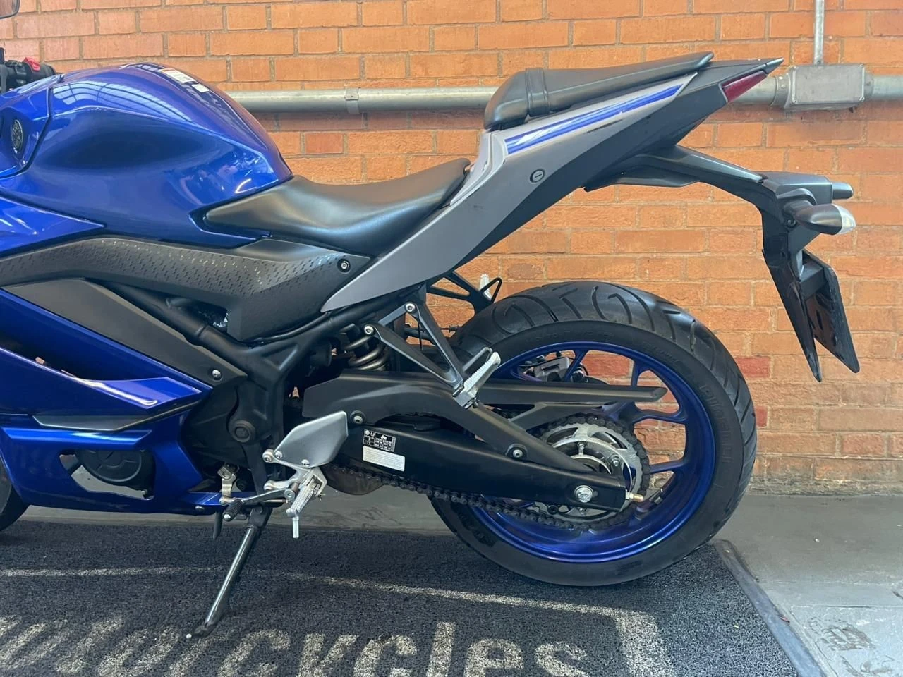 YAMAHA YZF R3 ABS