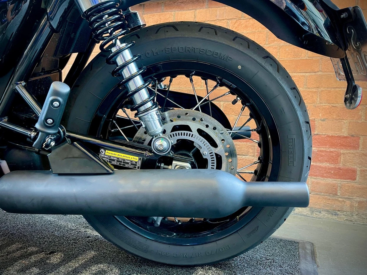 TRIUMPH BONNEVILLE T120 BLACK 1200