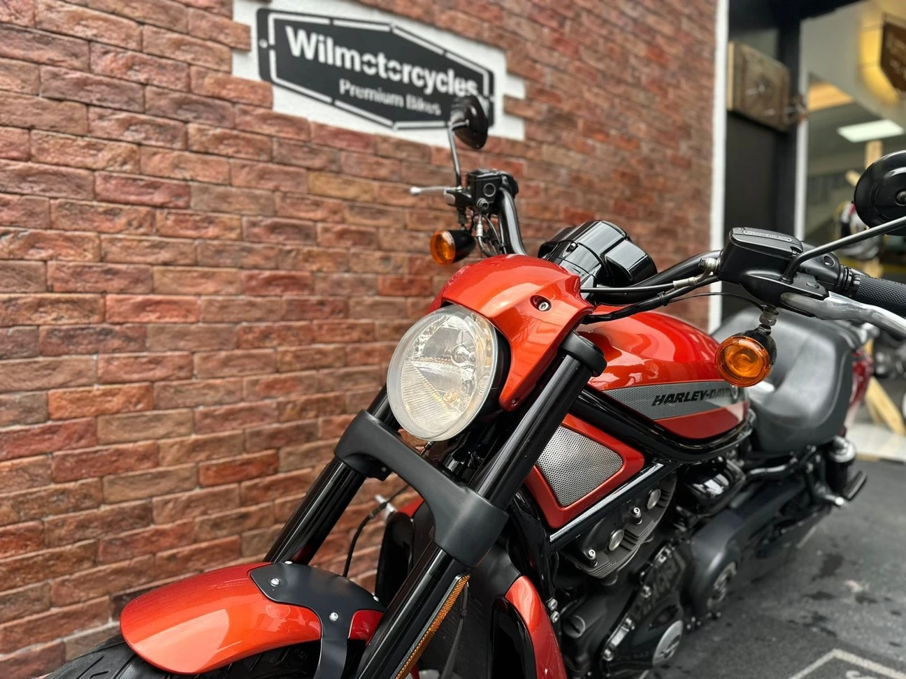 HARLEY-DAVIDSON NIGHT ROD SPECIAL