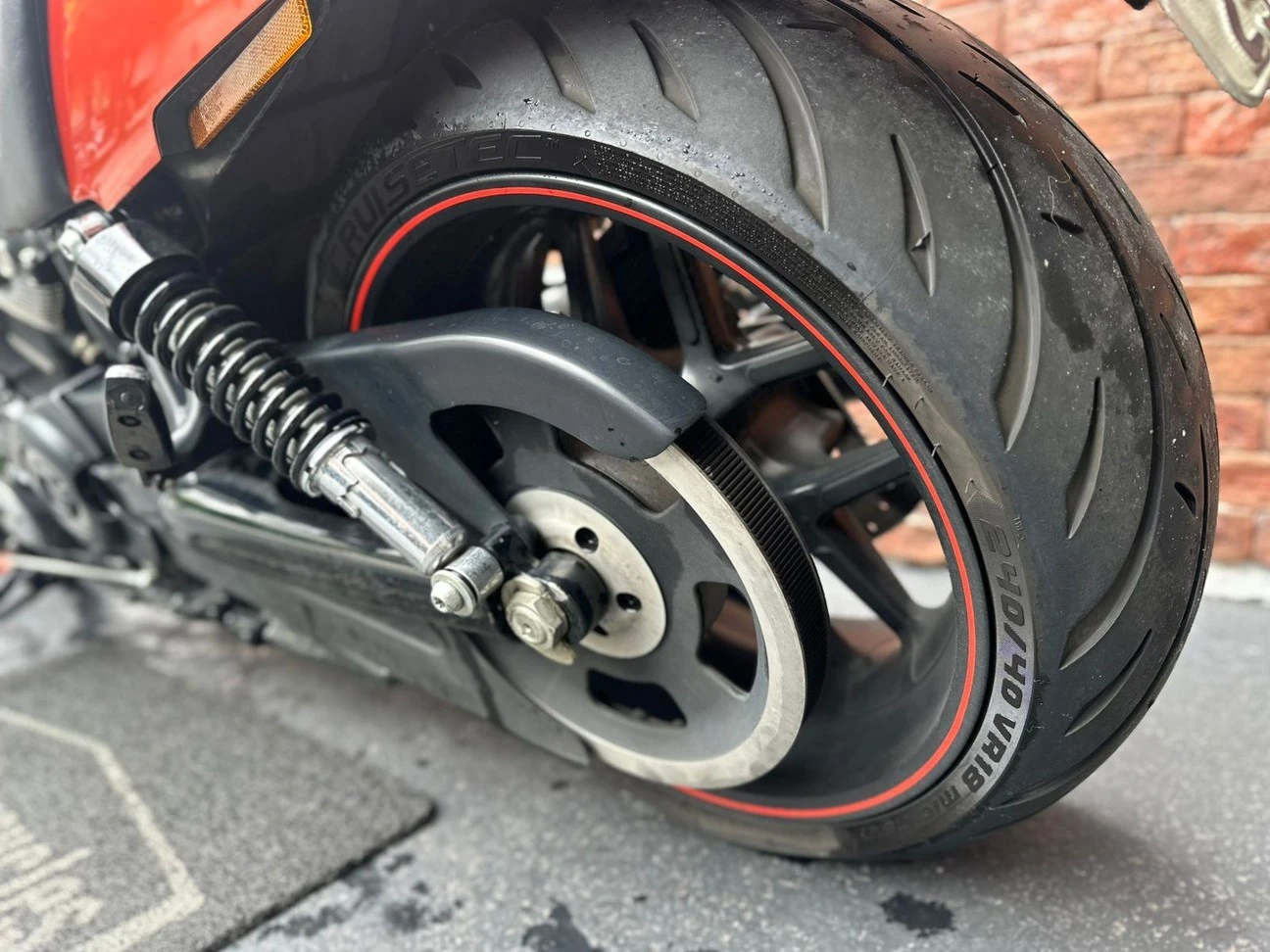 HARLEY-DAVIDSON NIGHT ROD SPECIAL