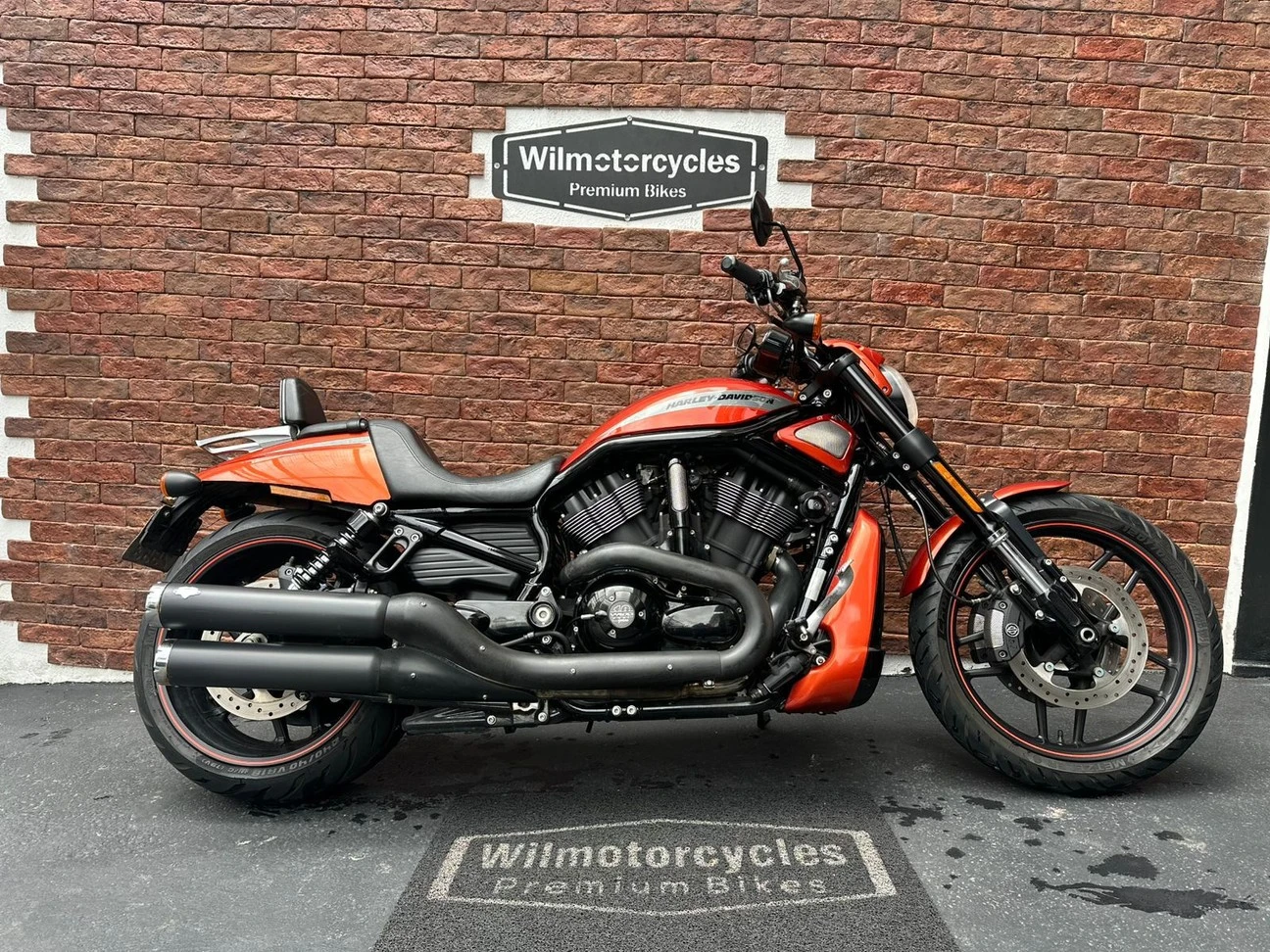 HARLEY-DAVIDSON NIGHT ROD SPECIAL