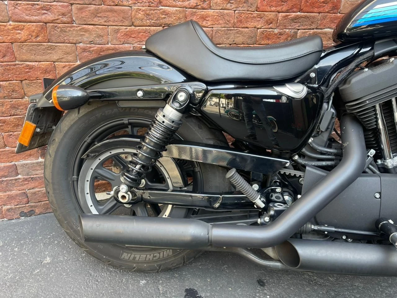 HARLEY-DAVIDSON SPORTSTER IRON 1200