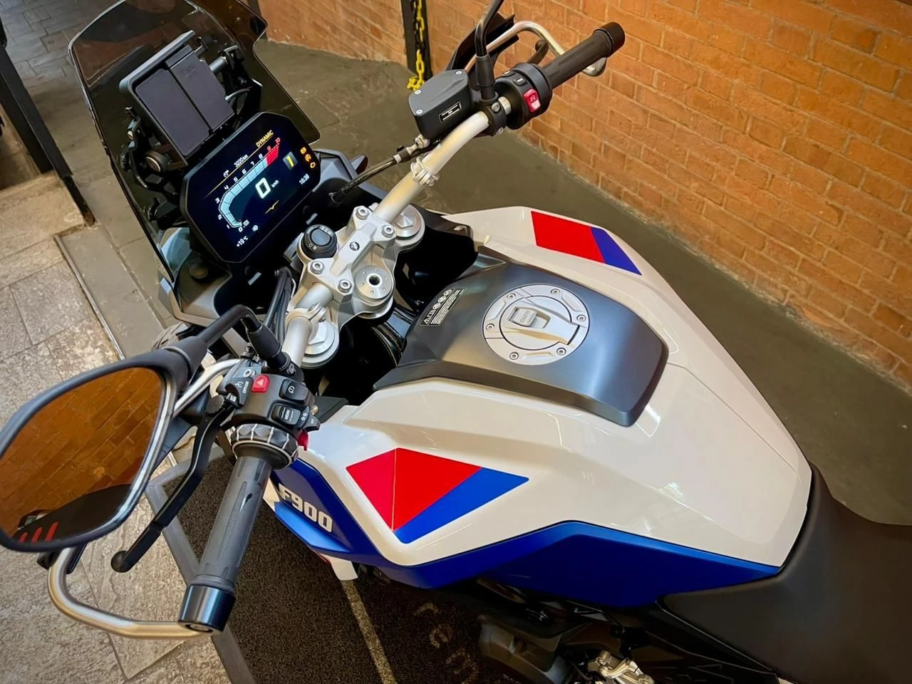 BMW F 900 GS TROPHY