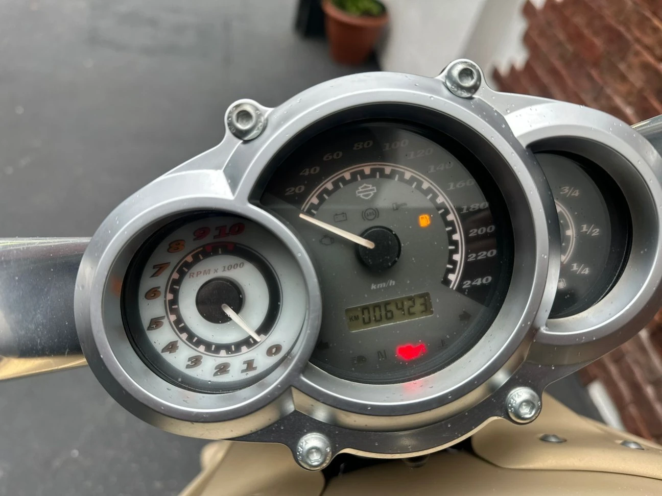 HARLEY-DAVIDSON V ROD MUSCLE