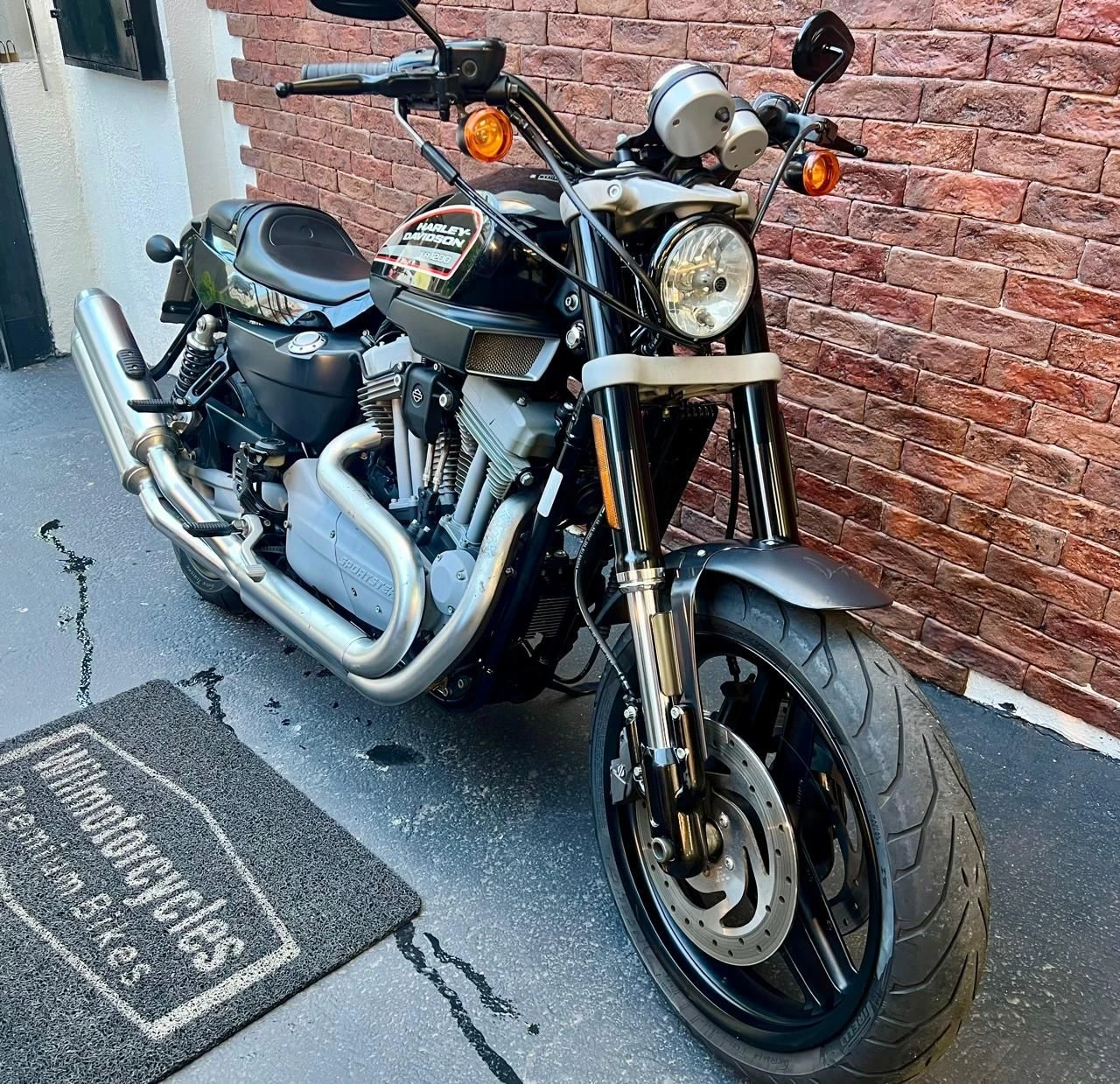 HARLEY-DAVIDSON SPORTSTER XR 1200