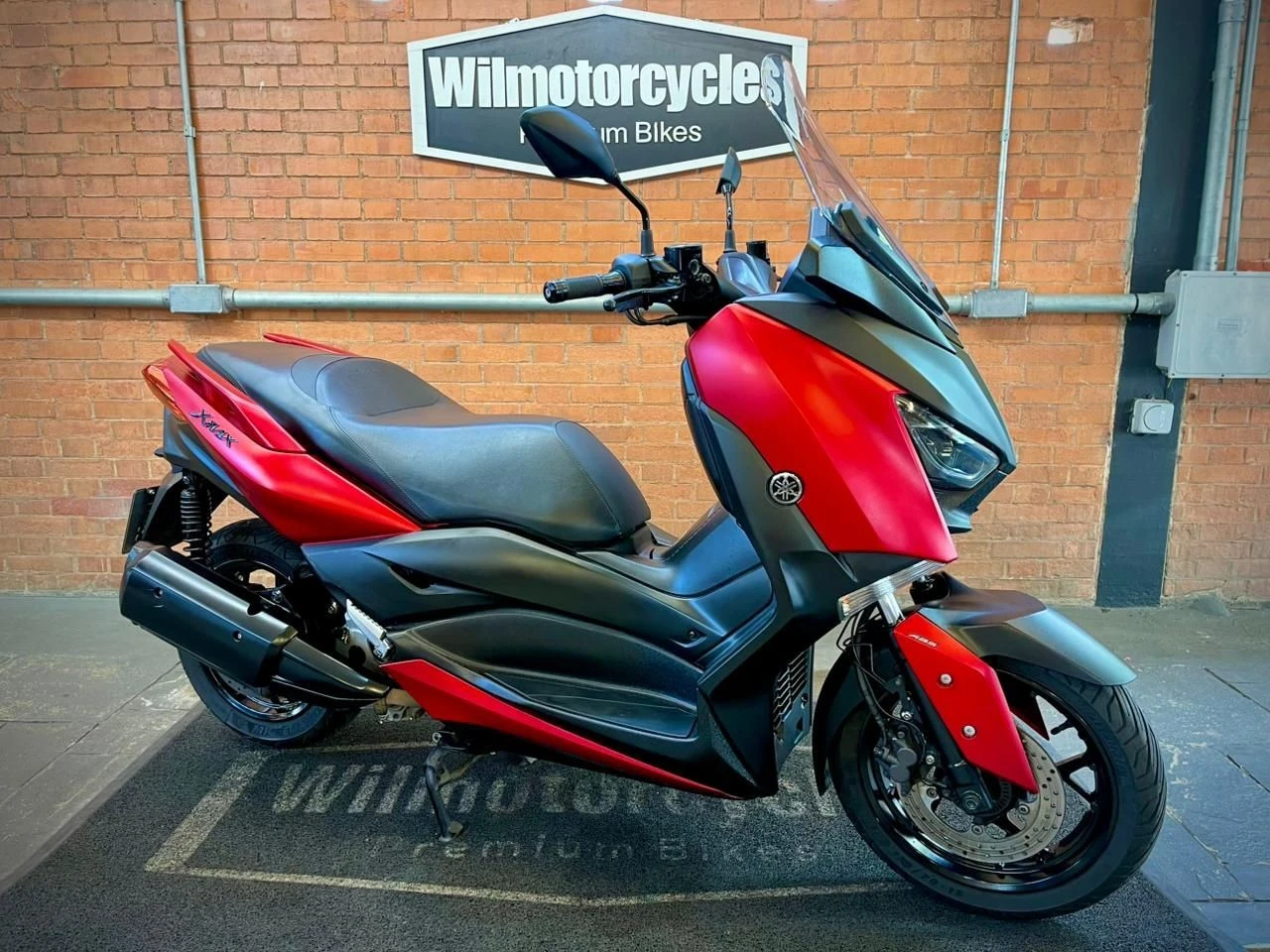 YAMAHA XMAX ABS