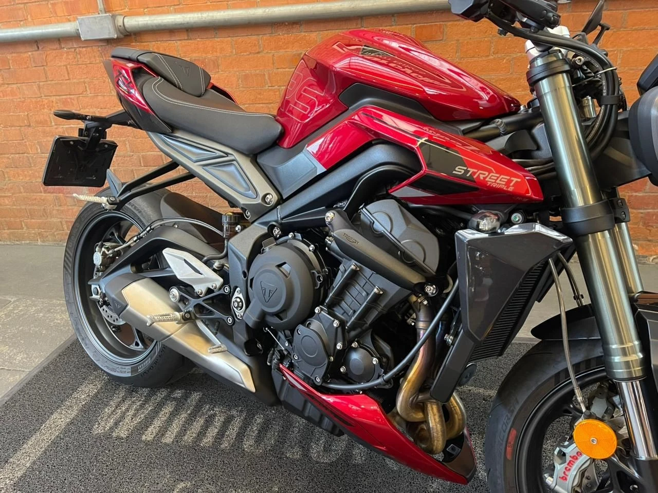 TRIUMPH STREET TRIPLE 765 RS
