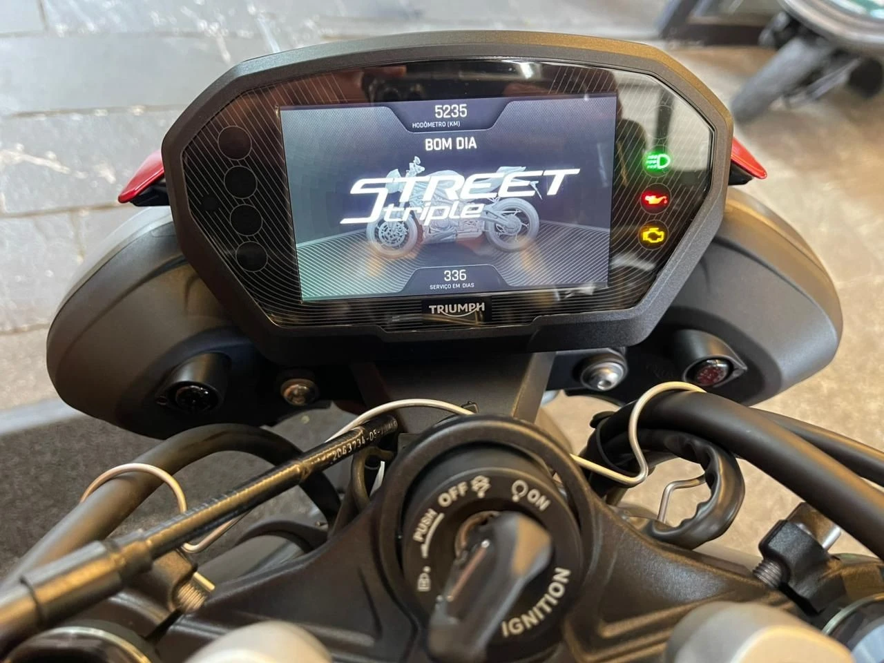 TRIUMPH STREET TRIPLE 765 RS