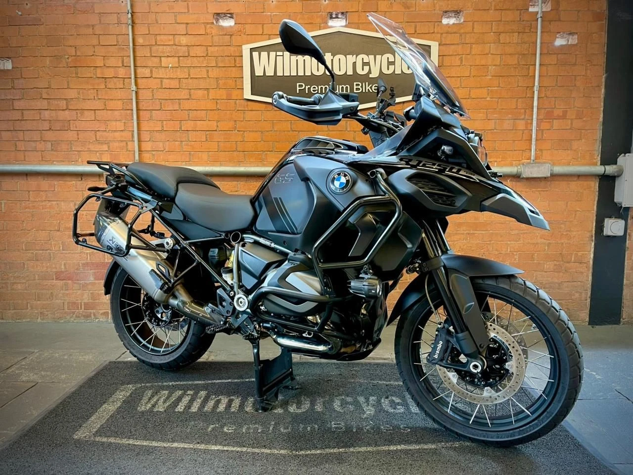 BMW R 1250 GS TRIPLE BLACK