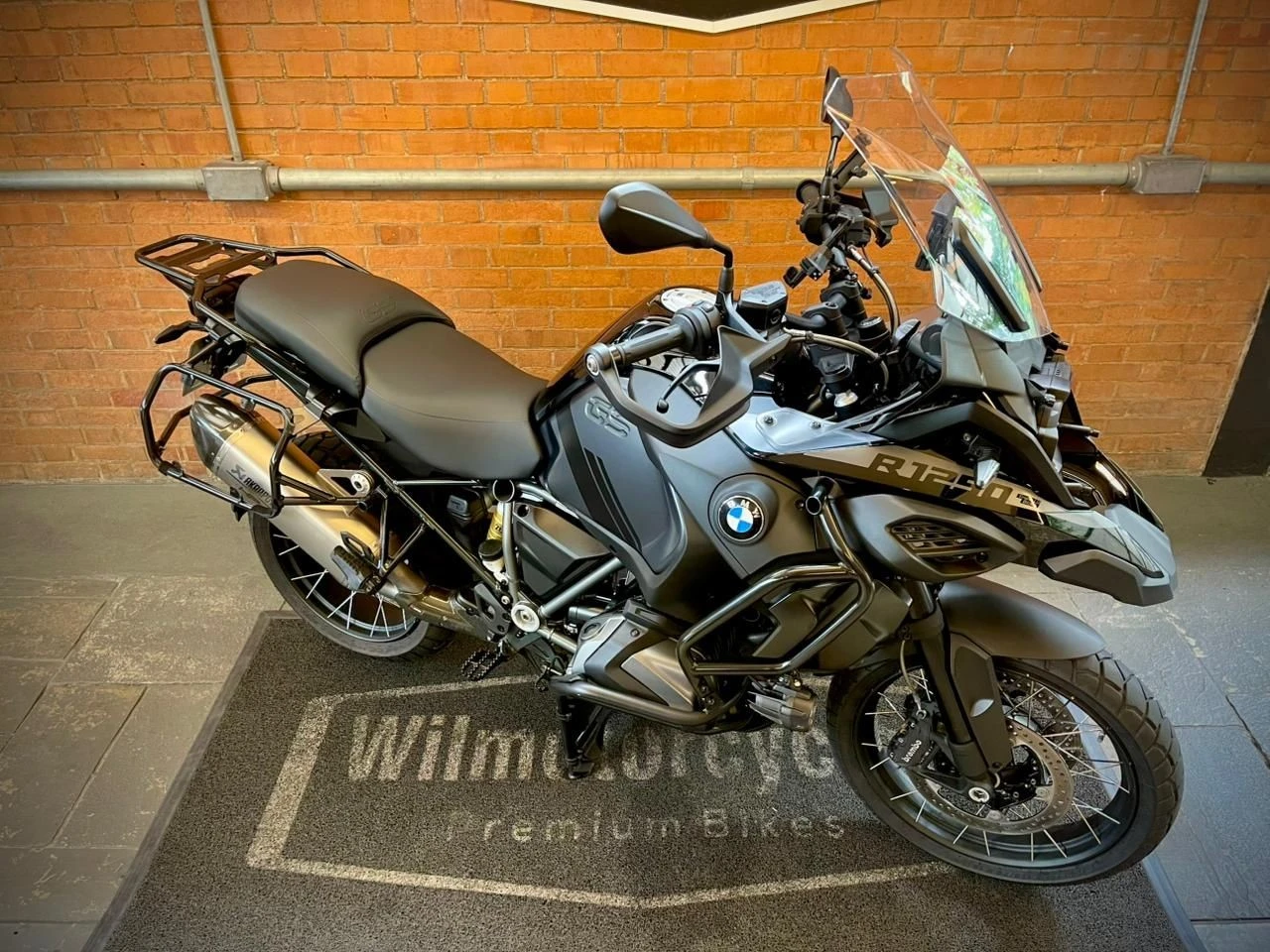 BMW R 1250 GS TRIPLE BLACK