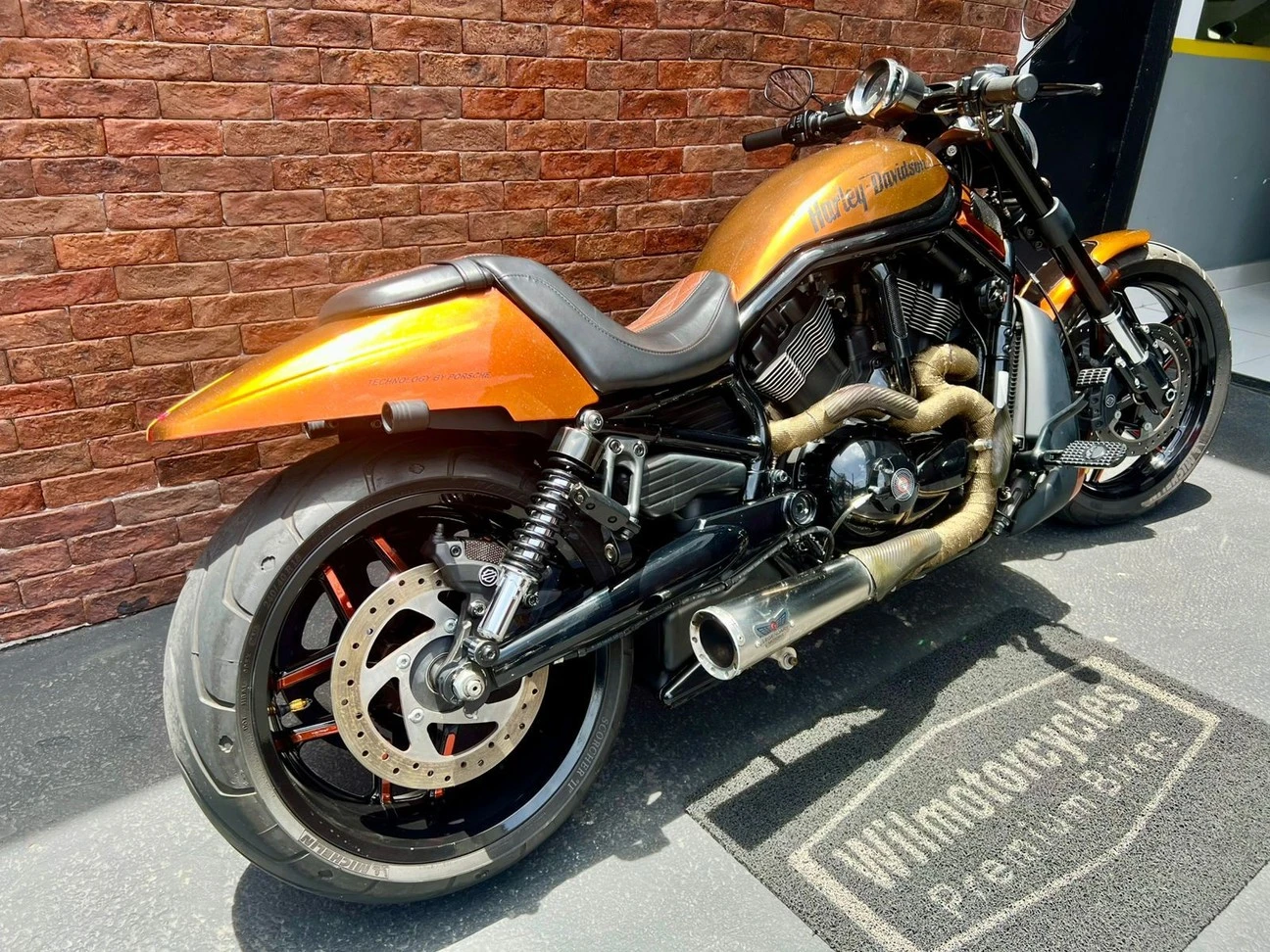 HARLEY-DAVIDSON V ROD NIGHT ROD ESPECIAL