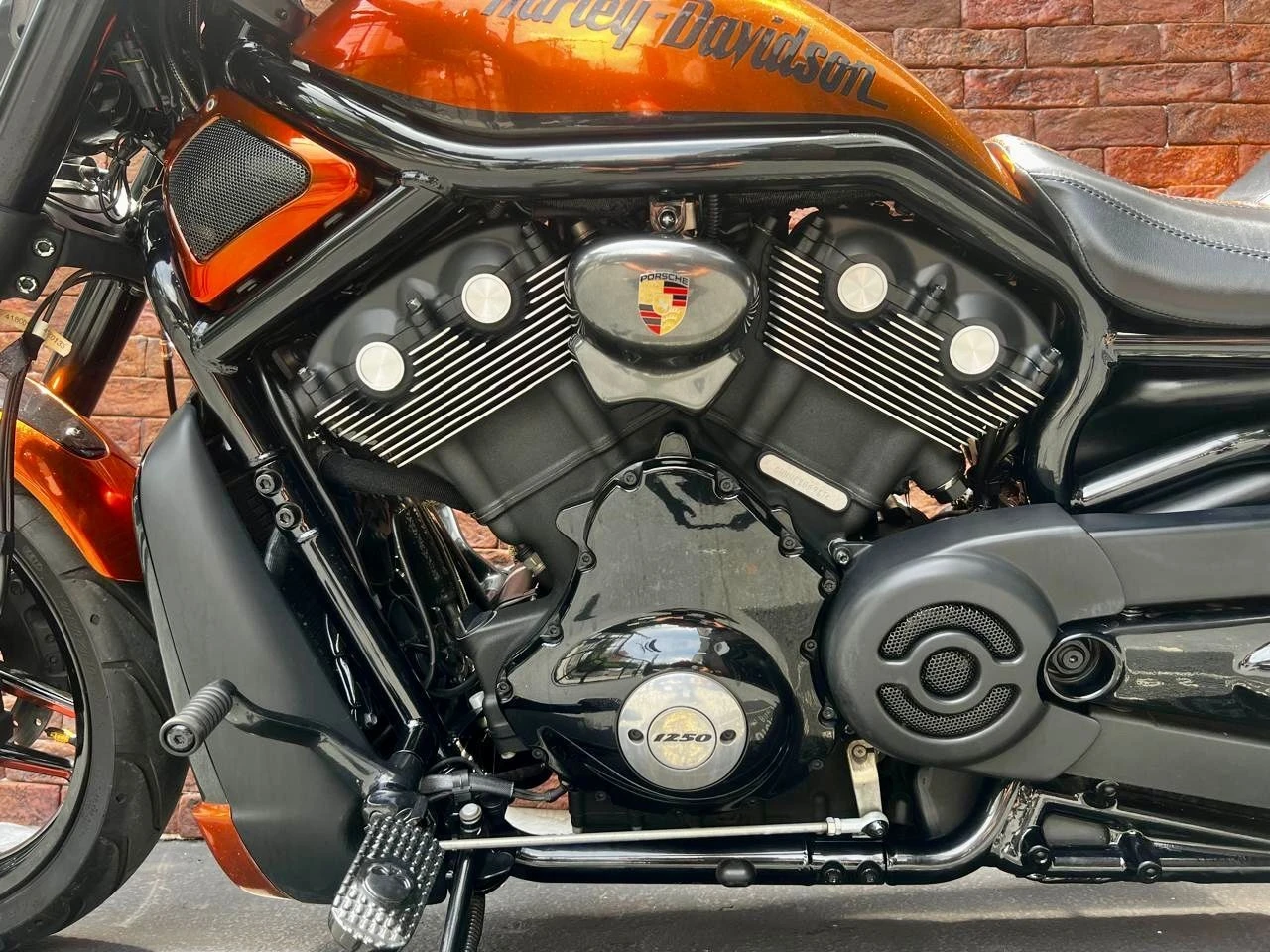 HARLEY-DAVIDSON V ROD NIGHT ROD ESPECIAL