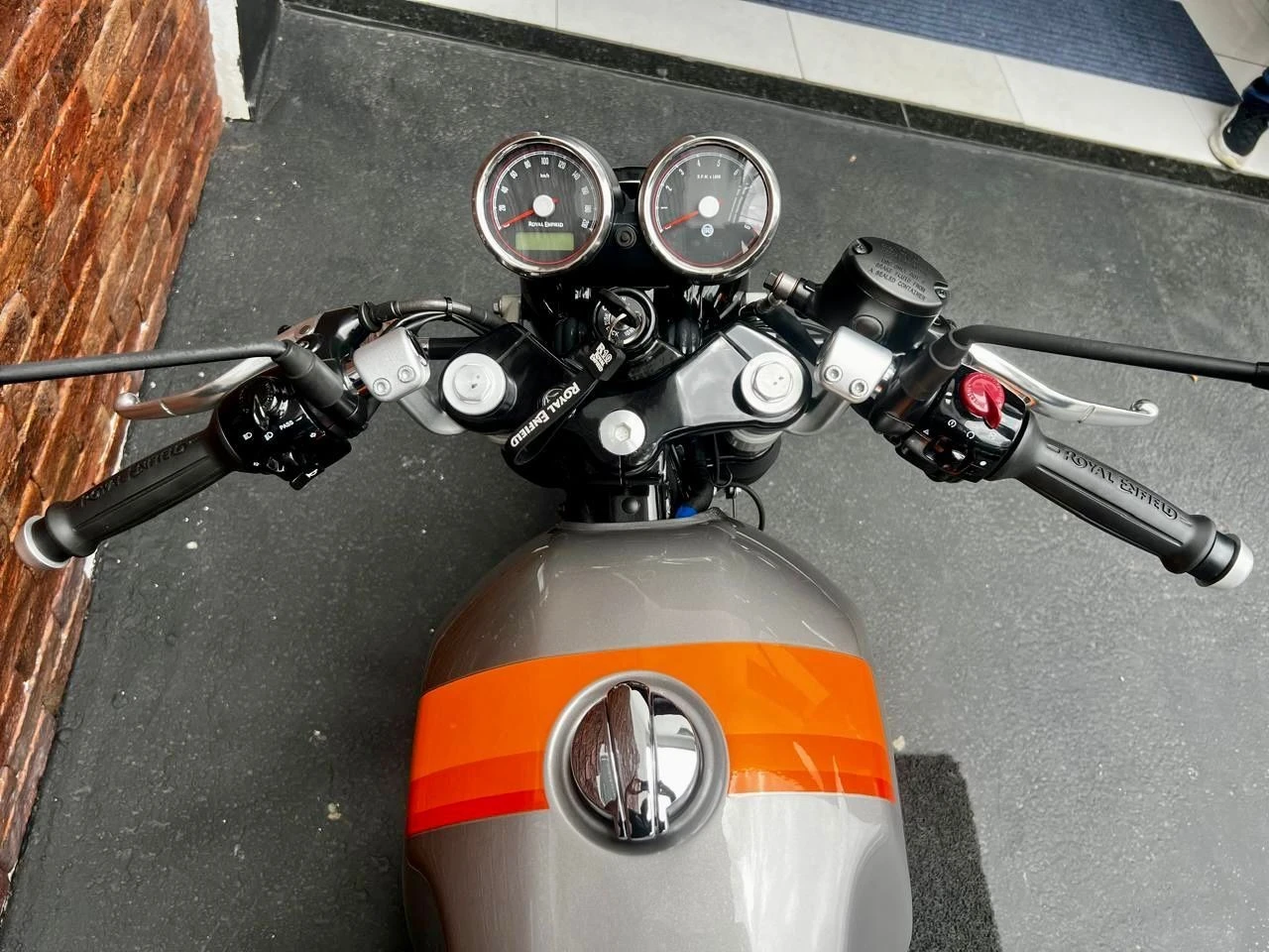 ROYAL ENFIELD CONTINENTAL GT