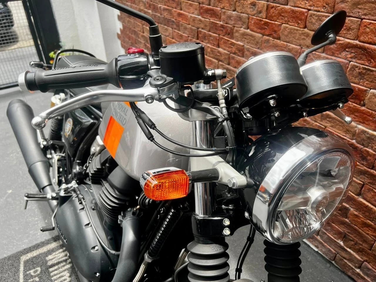 ROYAL ENFIELD CONTINENTAL GT