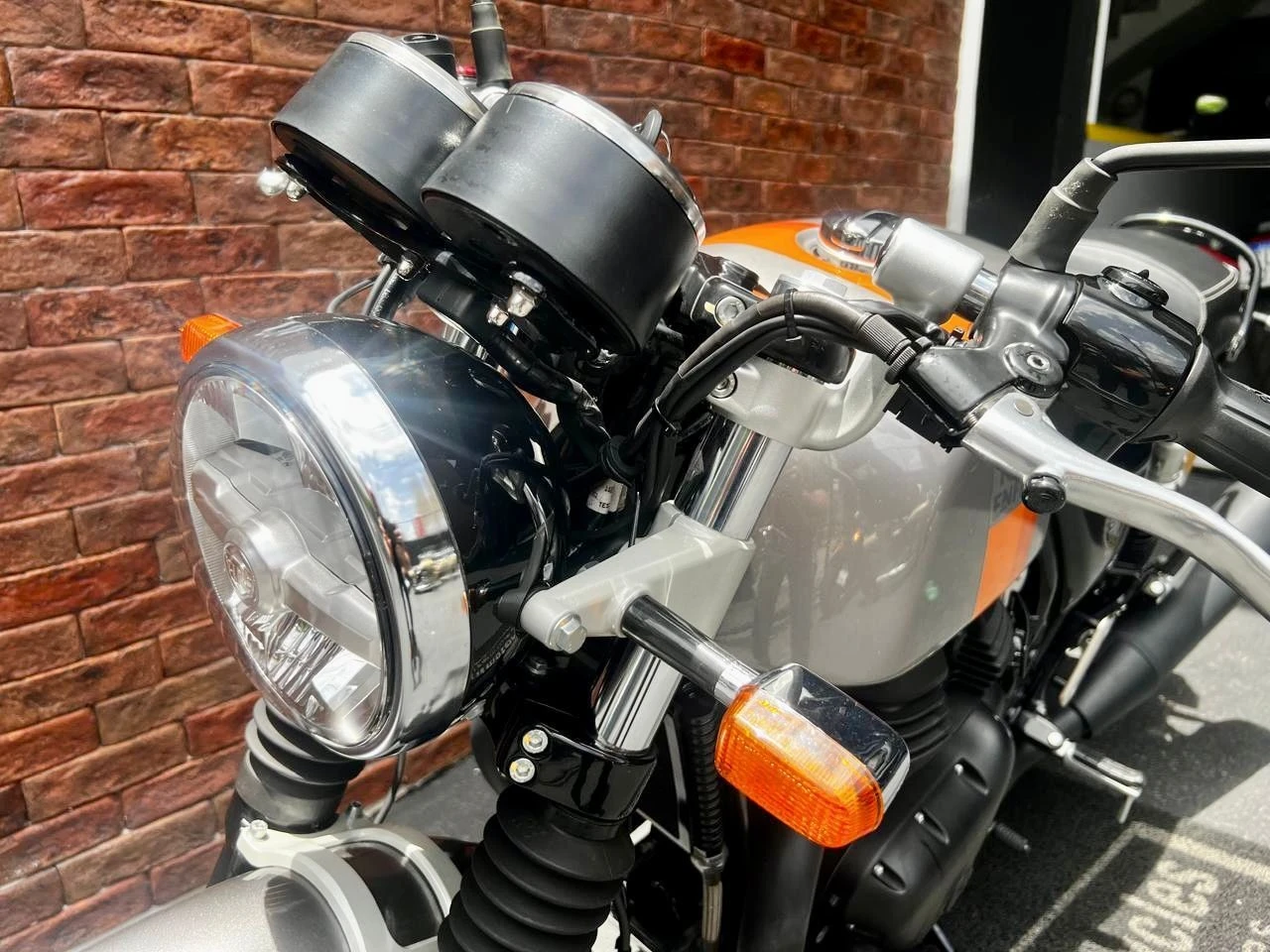 ROYAL ENFIELD CONTINENTAL GT