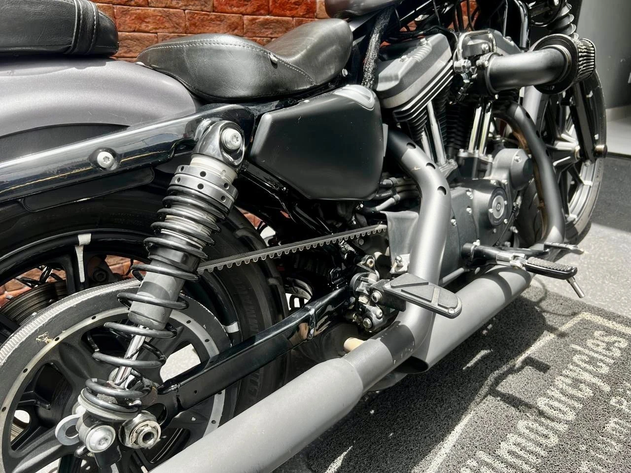 HARLEY-DAVIDSON SPORTSTER XL 883 N IRON