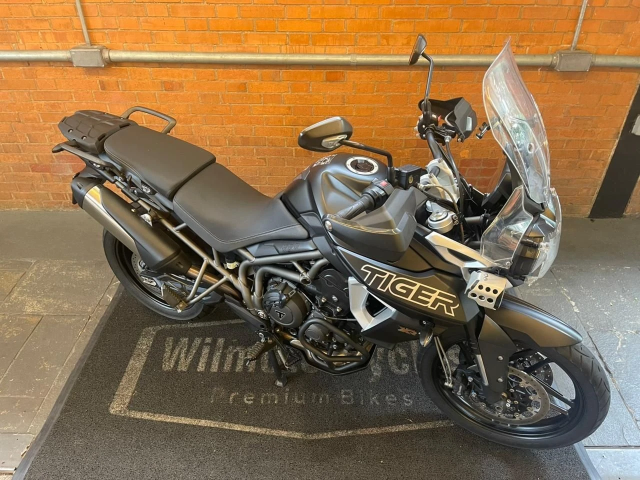 TRIUMPH TIGER 800 XRX