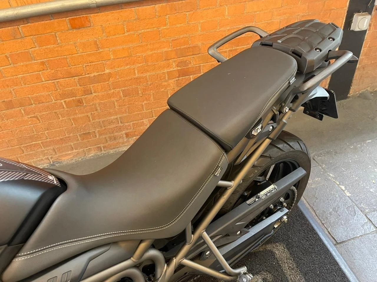 TRIUMPH TIGER 800 XRX