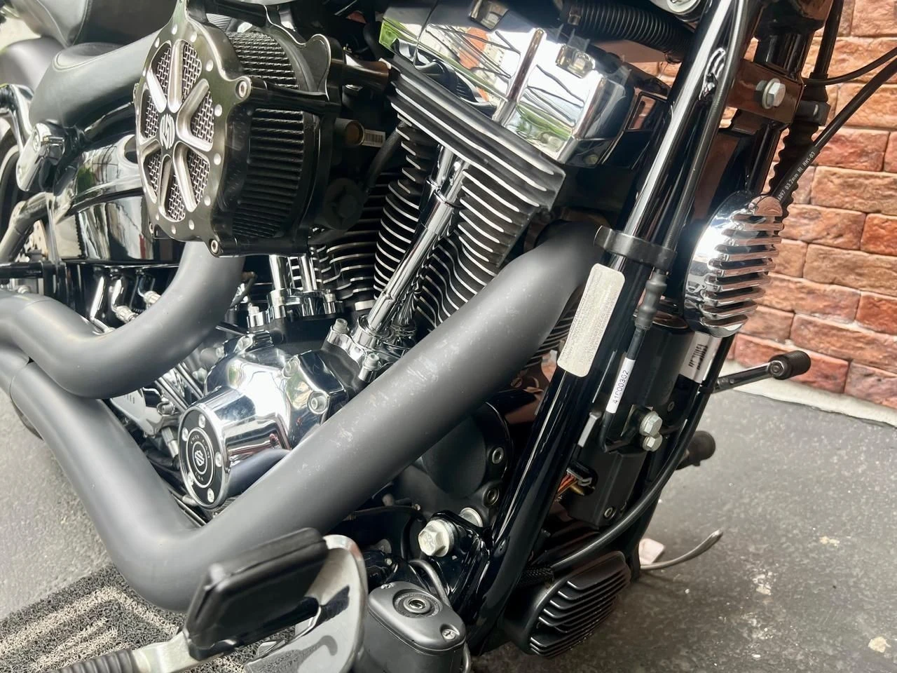 HARLEY-DAVIDSON SOFTAIL BREAKOUT