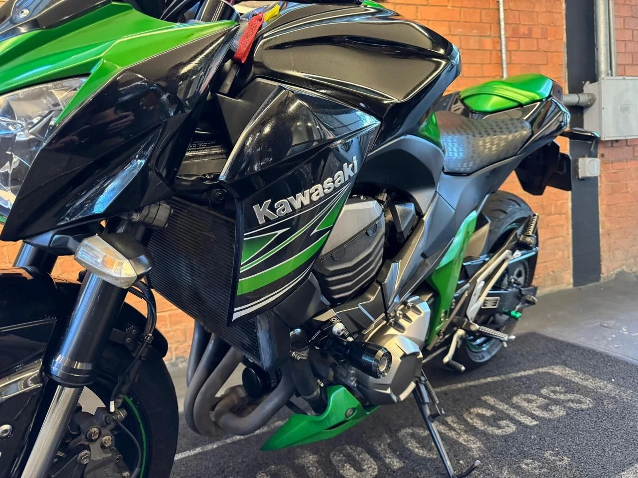 KAWASAKI Z800