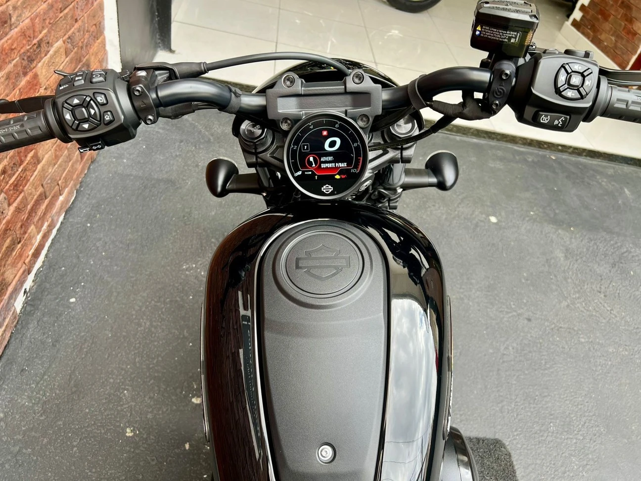 HARLEY-DAVIDSON NIGHTSTER SPECIAL