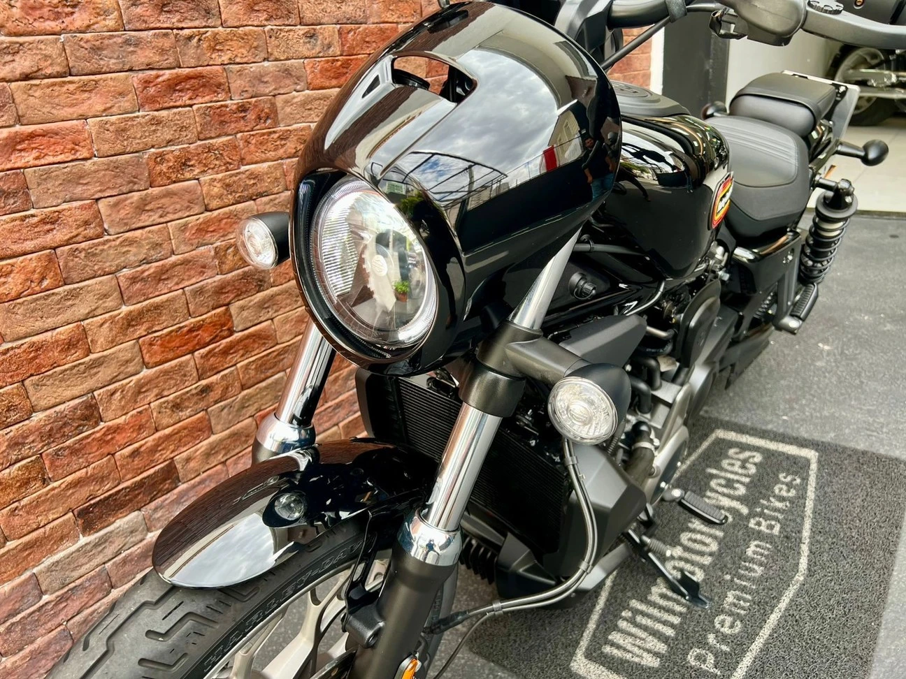 HARLEY-DAVIDSON NIGHTSTER SPECIAL