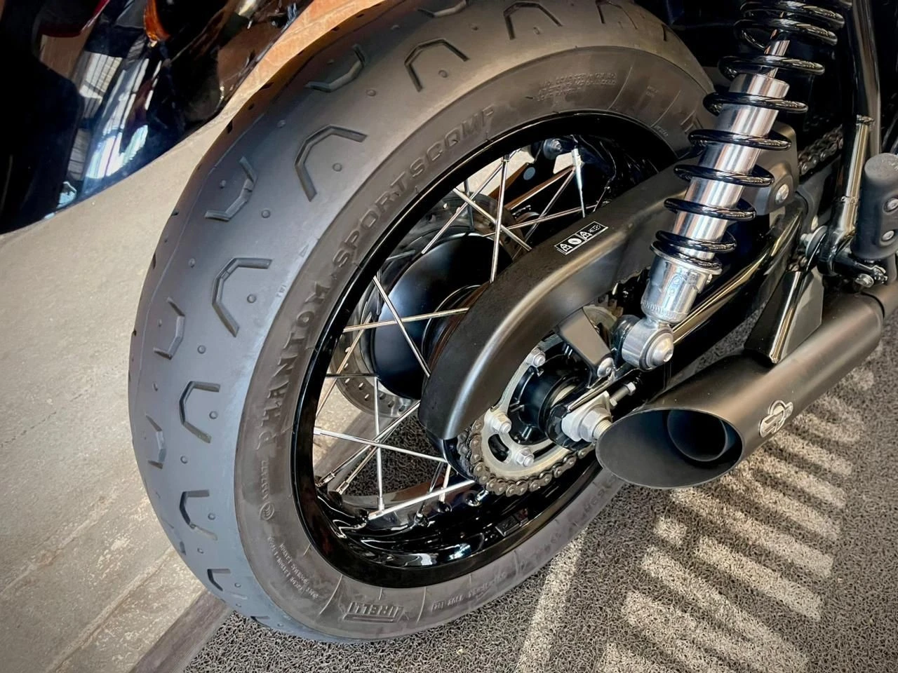 TRIUMPH BONNEVILLE T120 BLACK 1200