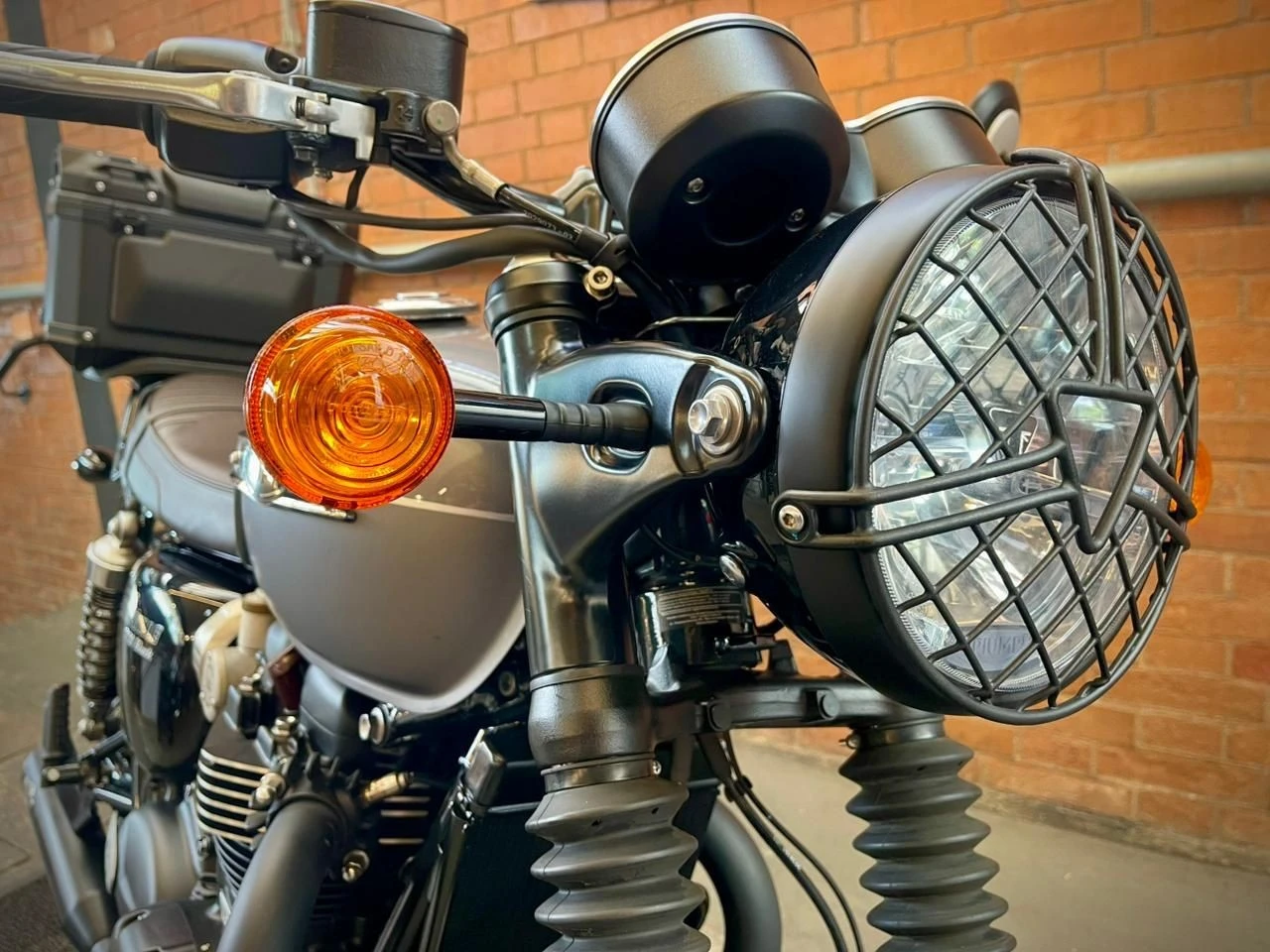 TRIUMPH BONNEVILLE T120 BLACK 1200