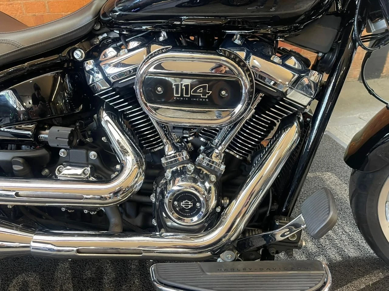 HARLEY-DAVIDSON SOFTAIL FAT BOY 114