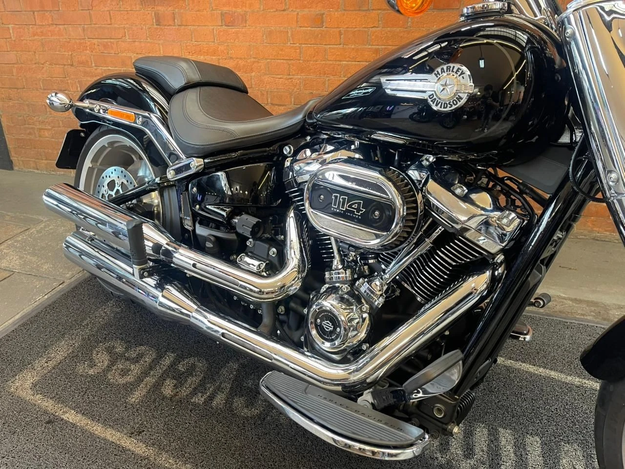 HARLEY-DAVIDSON SOFTAIL FAT BOY 114
