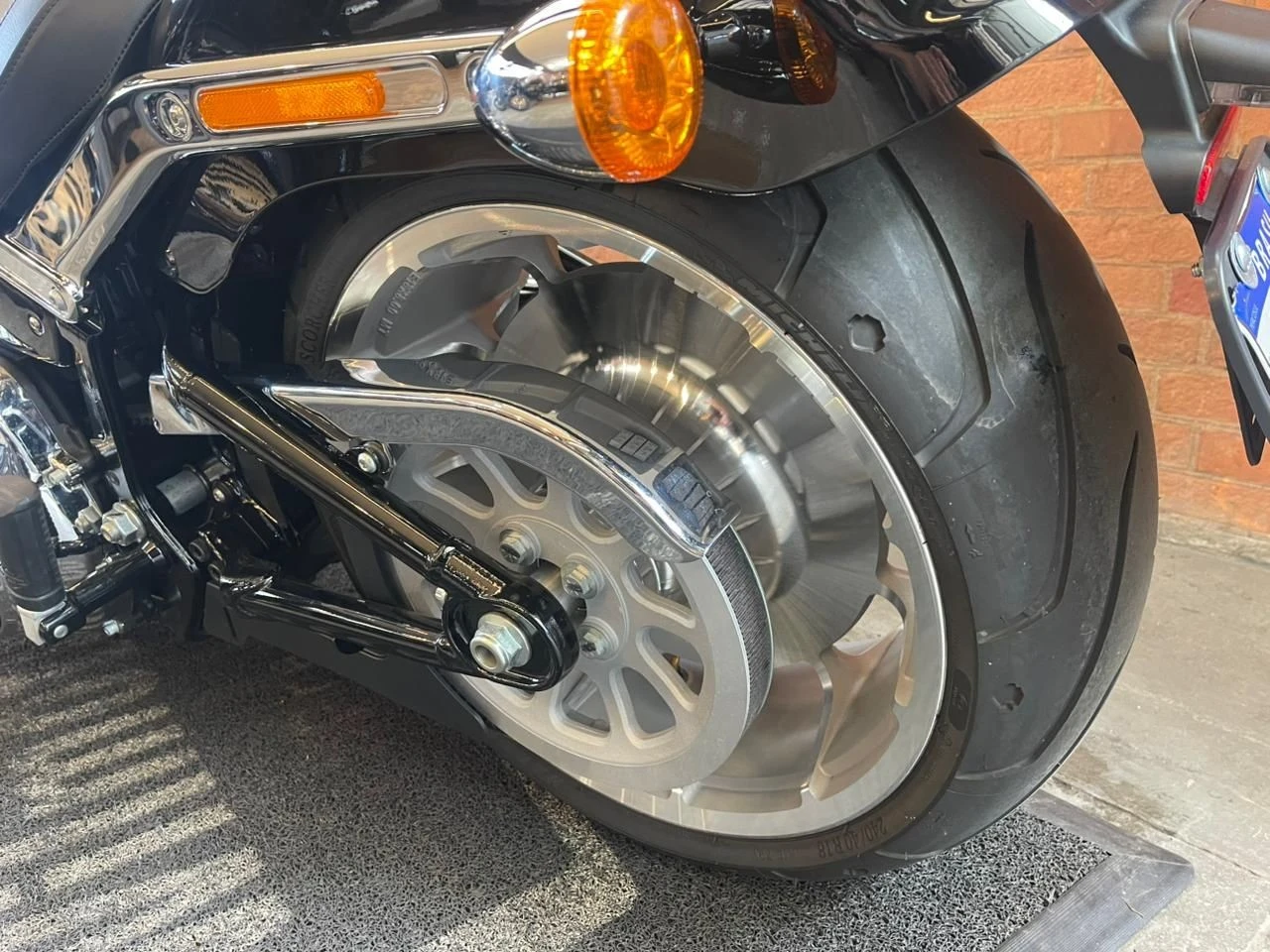 HARLEY-DAVIDSON SOFTAIL FAT BOY 114