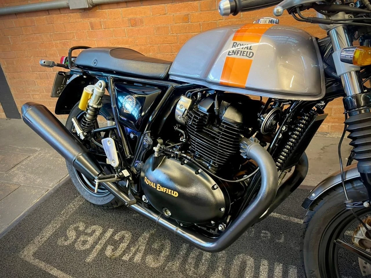 ROYAL ENFIELD CONTINENTAL GT
