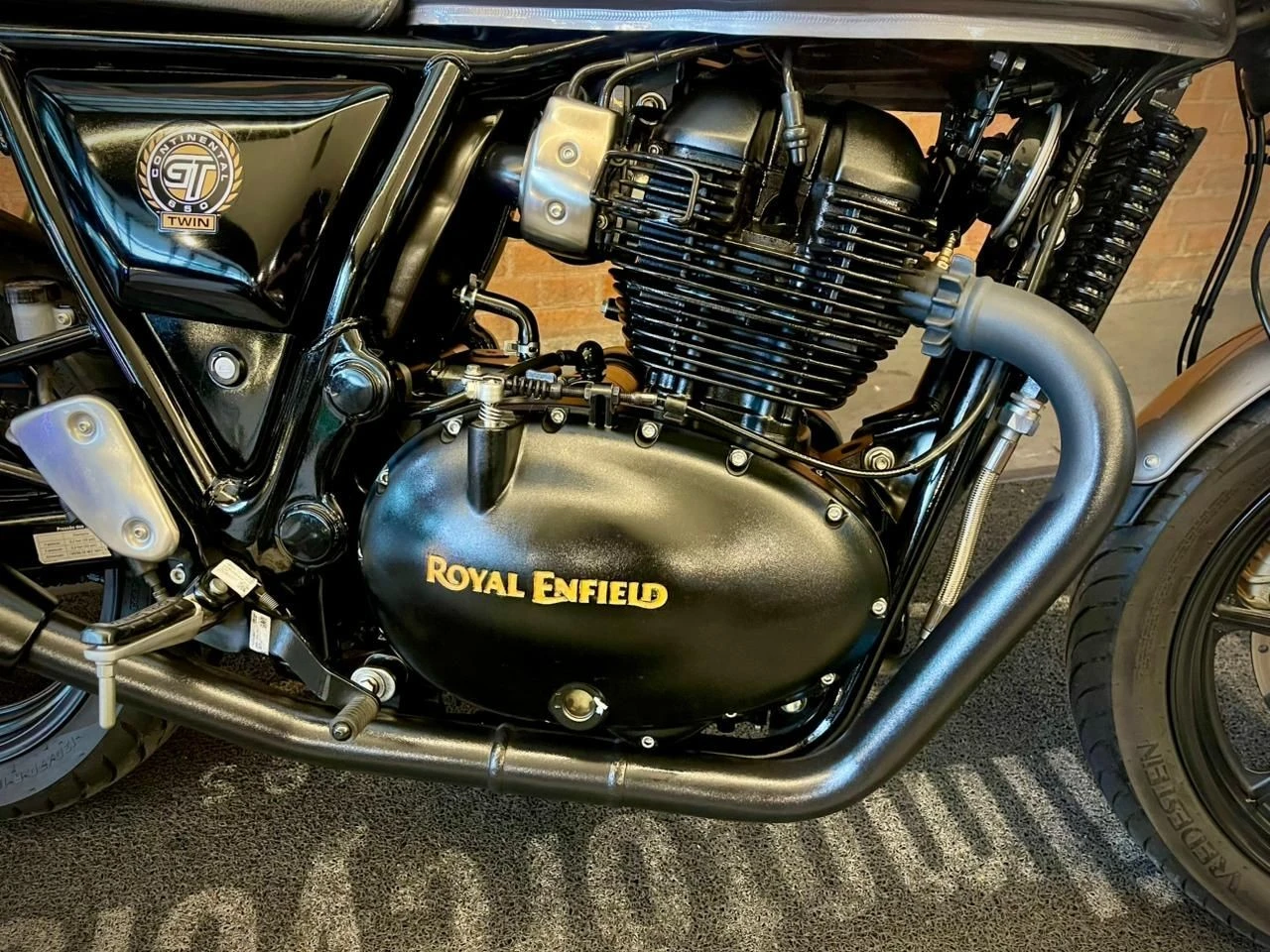 ROYAL ENFIELD CONTINENTAL GT