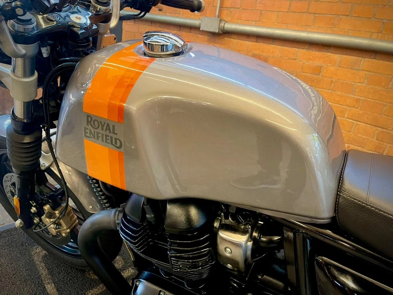 ROYAL ENFIELD CONTINENTAL GT