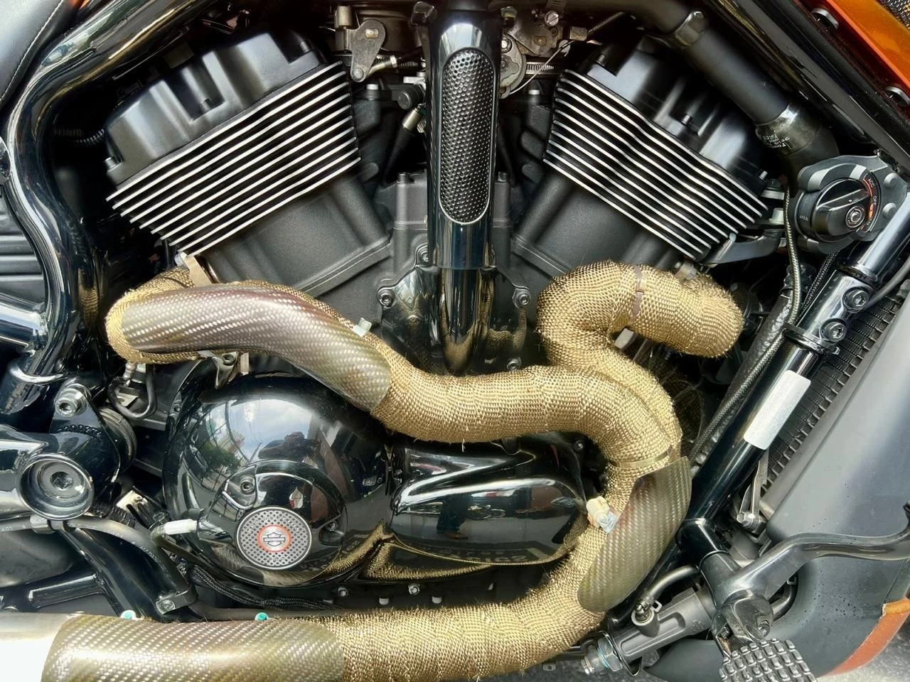 HARLEY-DAVIDSON V ROD NIGHT ROD ESPECIAL