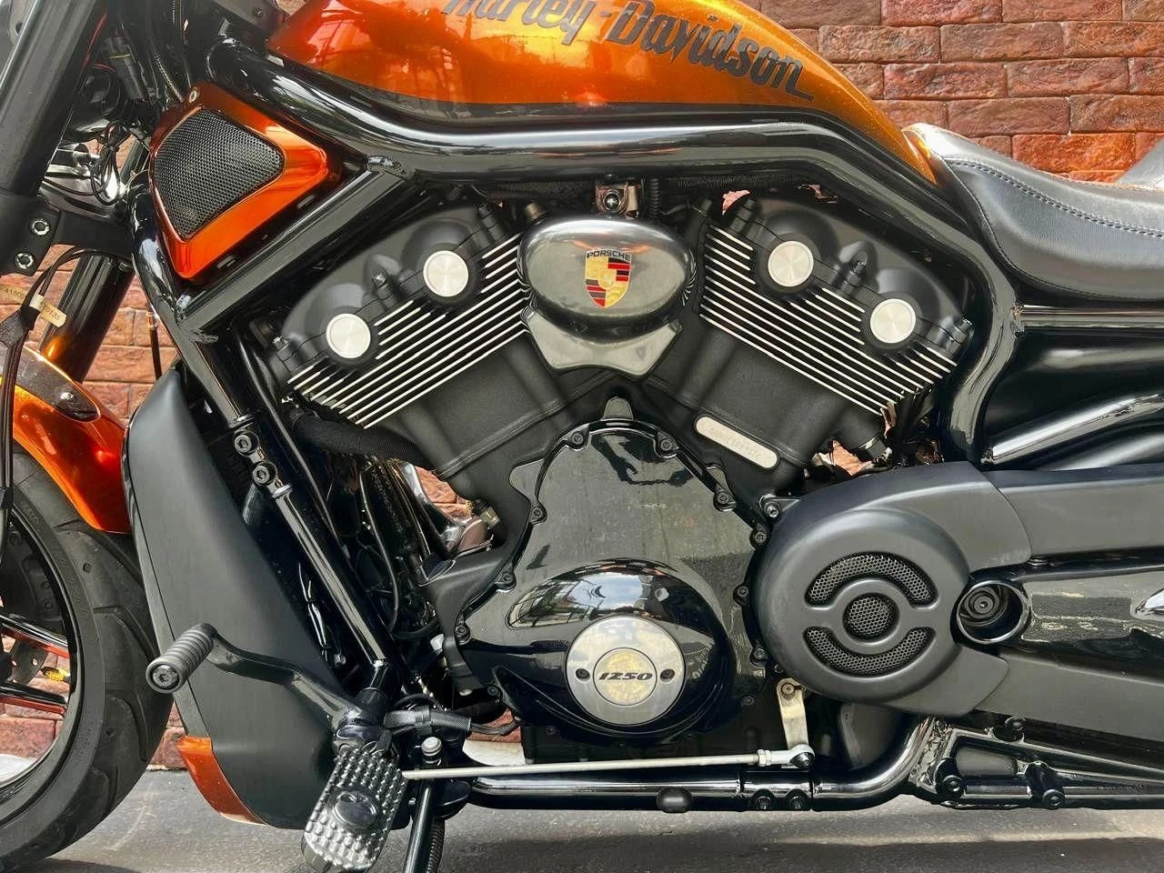 HARLEY-DAVIDSON V ROD NIGHT ROD ESPECIAL