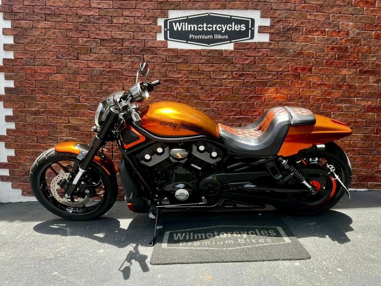 HARLEY-DAVIDSON V ROD NIGHT ROD ESPECIAL