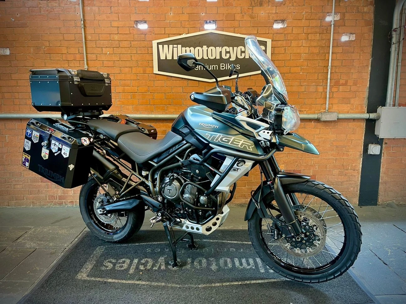TRIUMPH TIGER 800 XCA