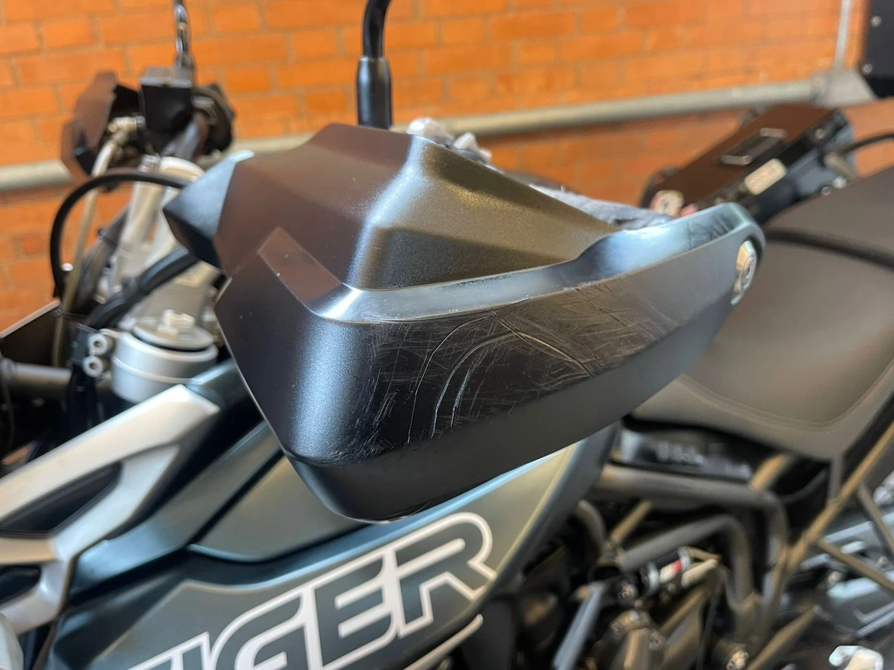 TRIUMPH TIGER 800 XCA