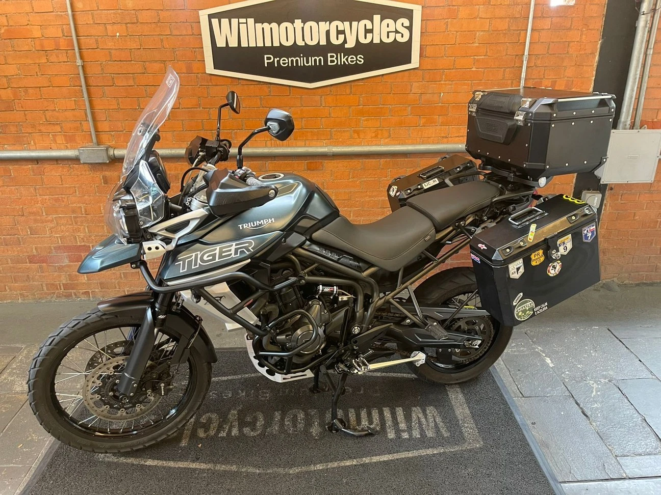 TRIUMPH TIGER 800 XCA