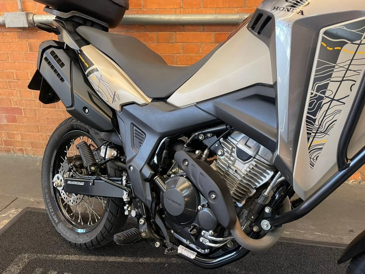 HONDA XRE 300 ADVENTURE