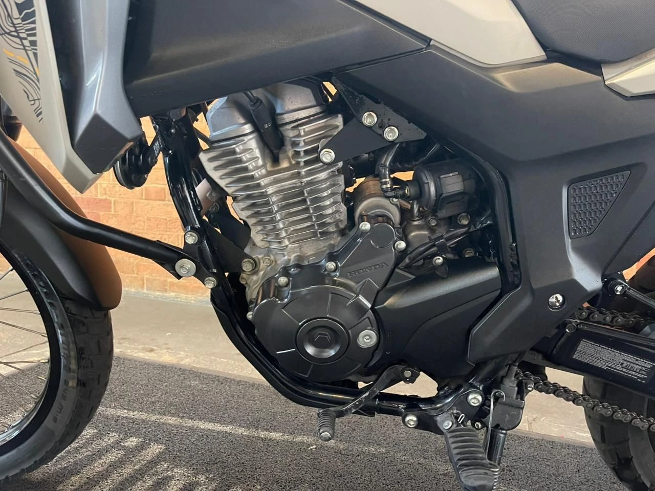 HONDA XRE 300 ADVENTURE