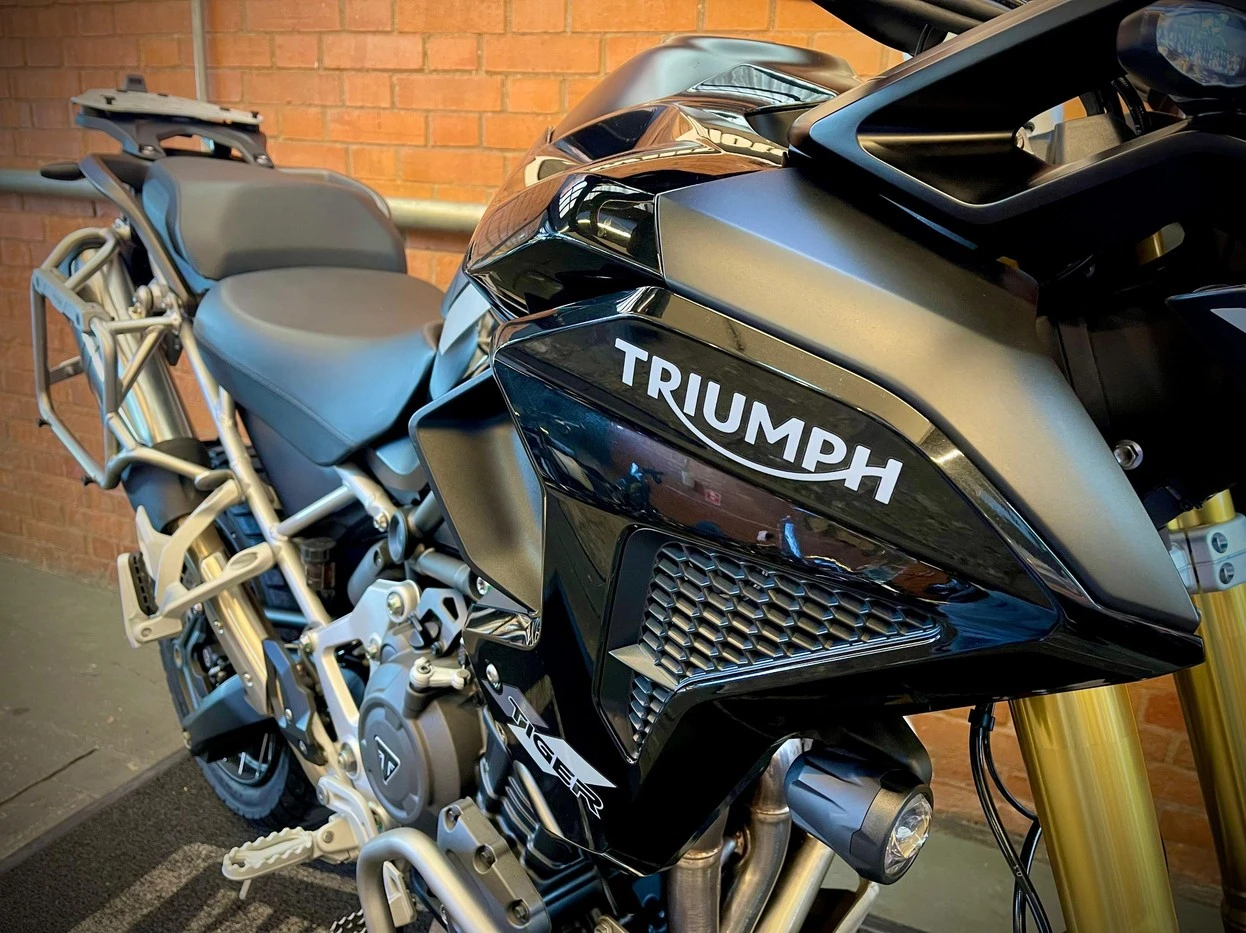 TRIUMPH TIGER 1200 RALLY PRO