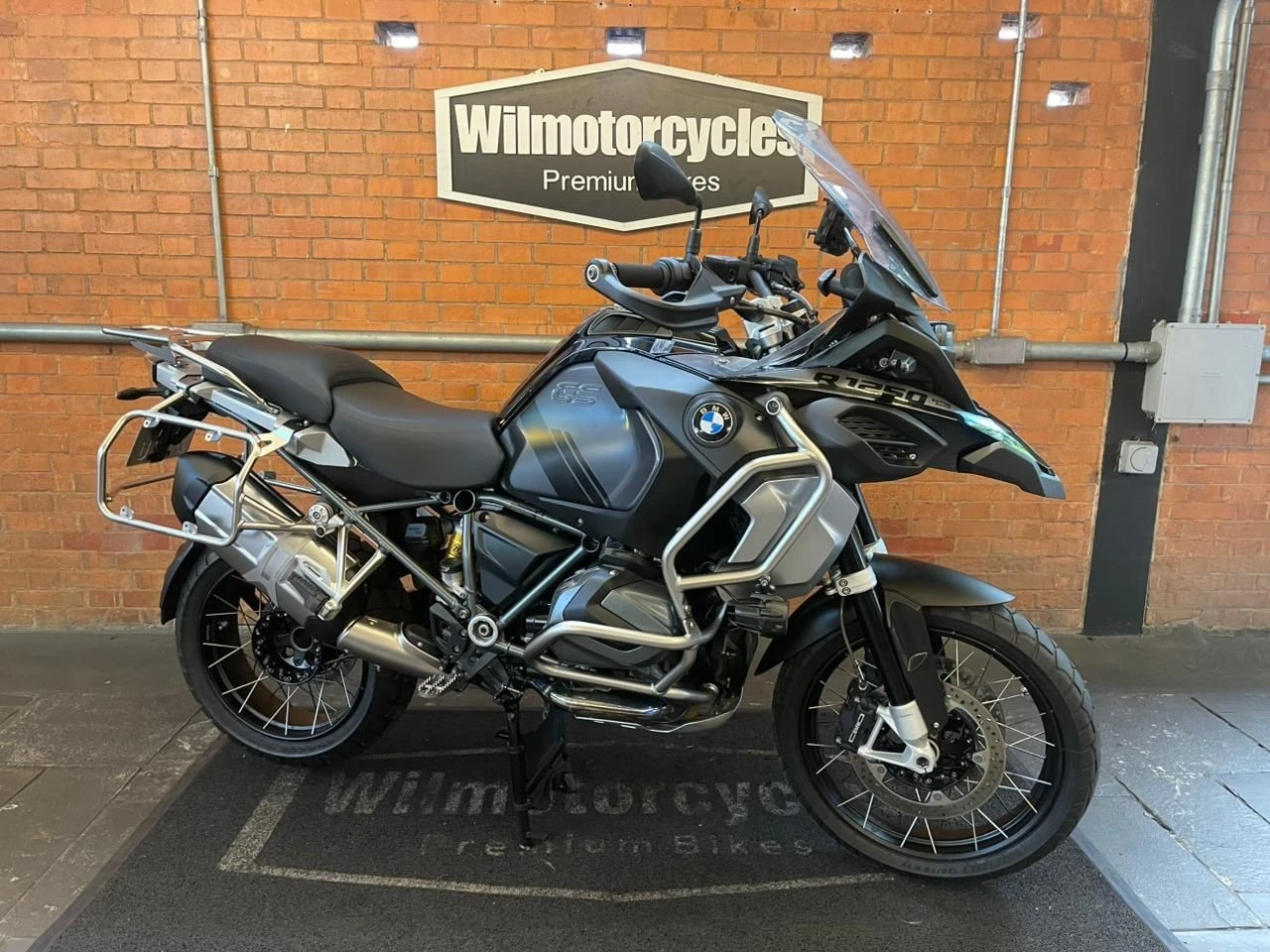 BMW R 1250 GS ADVENTURE TRIPLE BLACK