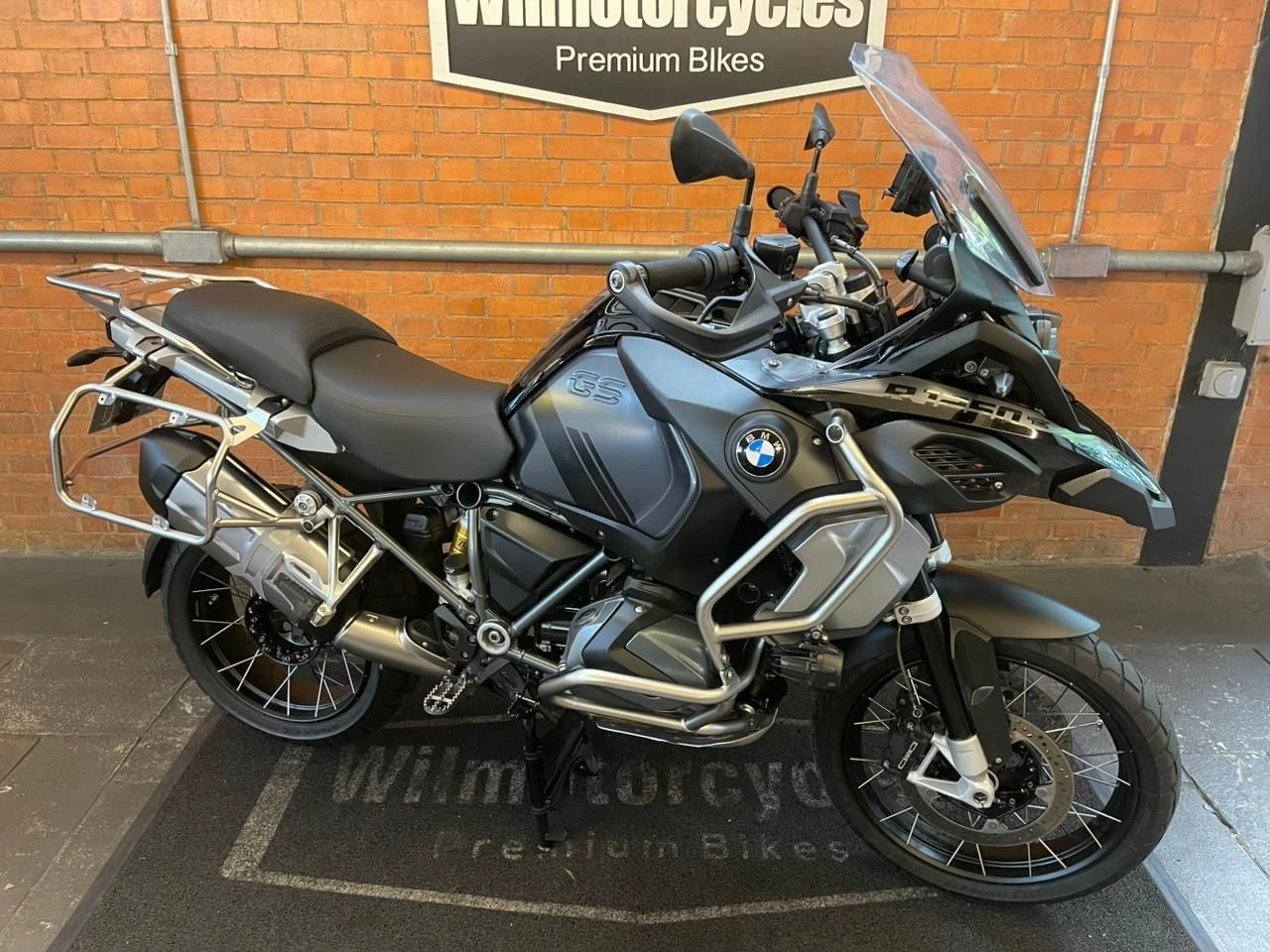 BMW R 1250 GS ADVENTURE TRIPLE BLACK