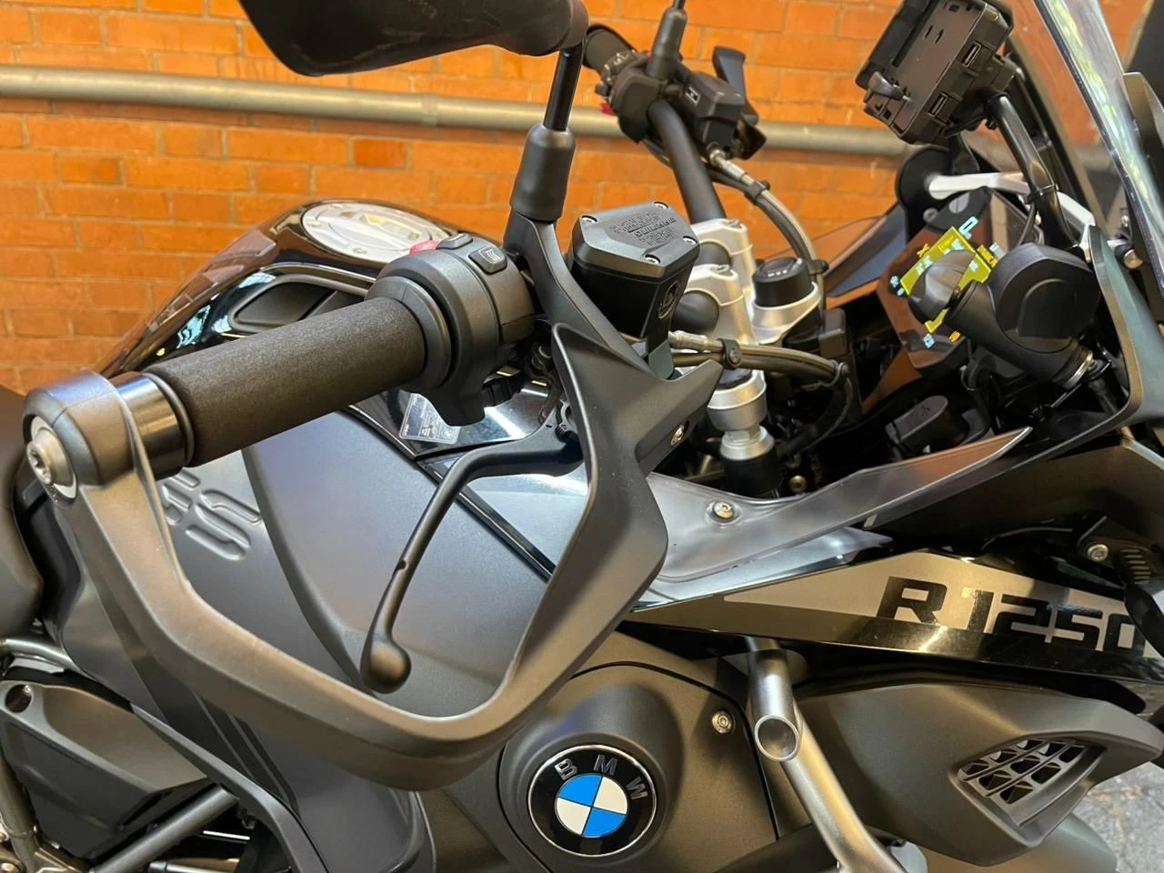 BMW R 1250 GS ADVENTURE TRIPLE BLACK