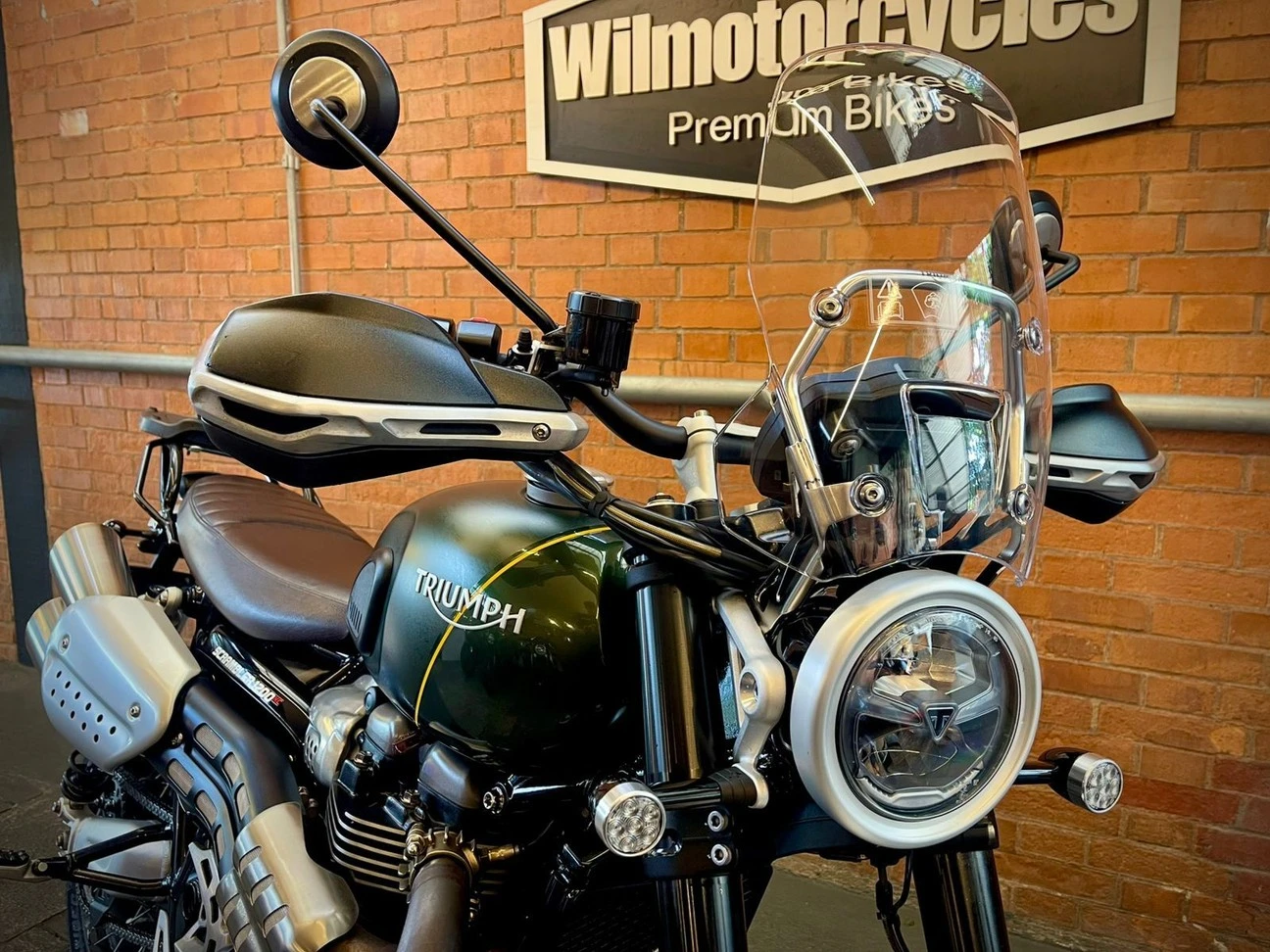 TRIUMPH BONNEVILLE SCRAMBLER 1200 XC