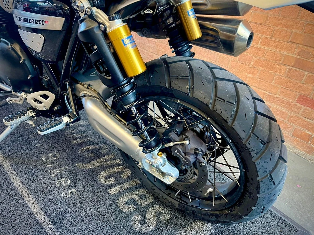 TRIUMPH BONNEVILLE SCRAMBLER 1200 XC